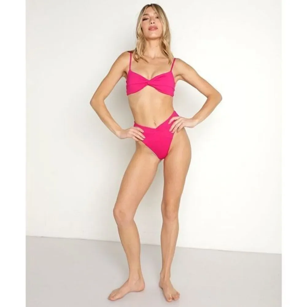 New. L*SPACE Pink D-cup bikini set. D-cup/small. Retails $209